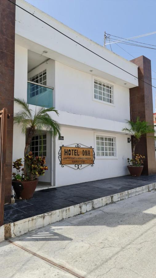 Dna Cancun Hotel Y Posada ภายนอก รูปภาพ
